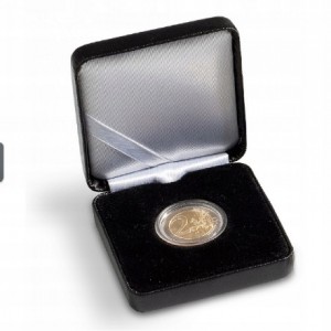 Pudełko Nobile na 2 € Generał De Gaulle Leuchtturm